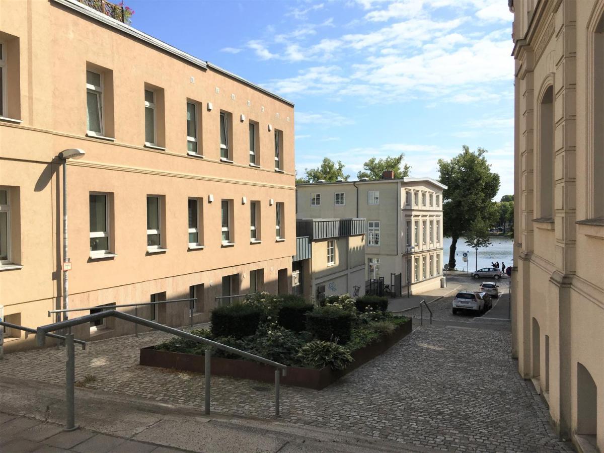 Schwerin Apartment Am Pfaffenteich Εξωτερικό φωτογραφία