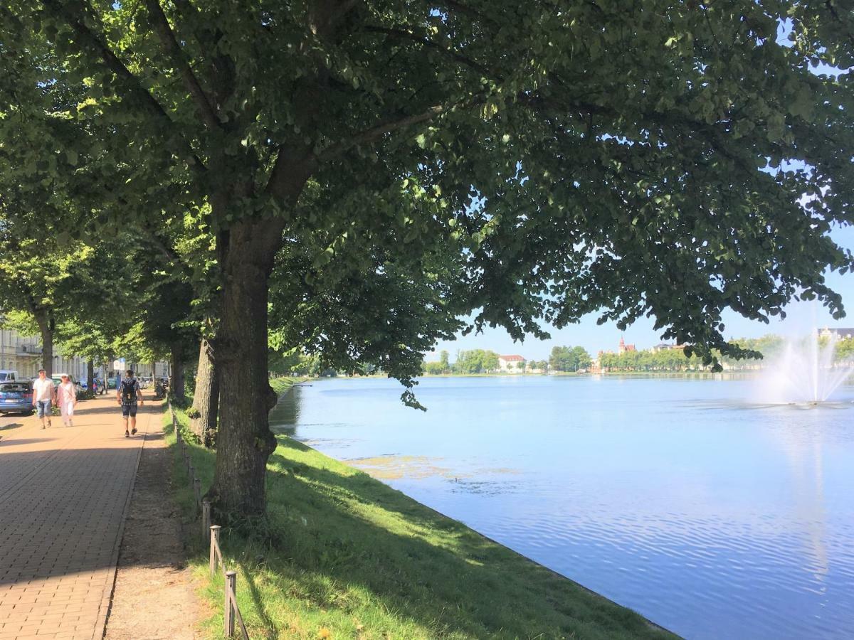 Schwerin Apartment Am Pfaffenteich Εξωτερικό φωτογραφία